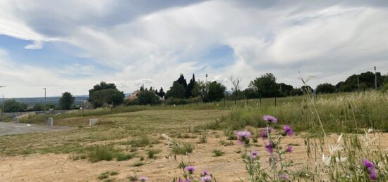 Terrain à bâtir à Corneilhan, Occitanie